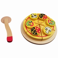 Snij pizza puntjes; met pizzasnijder 