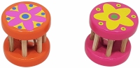 Houten babyrammelaar rond 