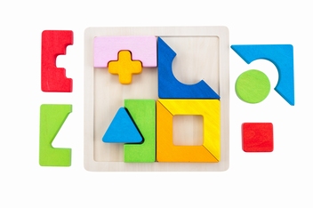 610029 - Sorteerbord geometrisch vormen multiplex/rubberhout