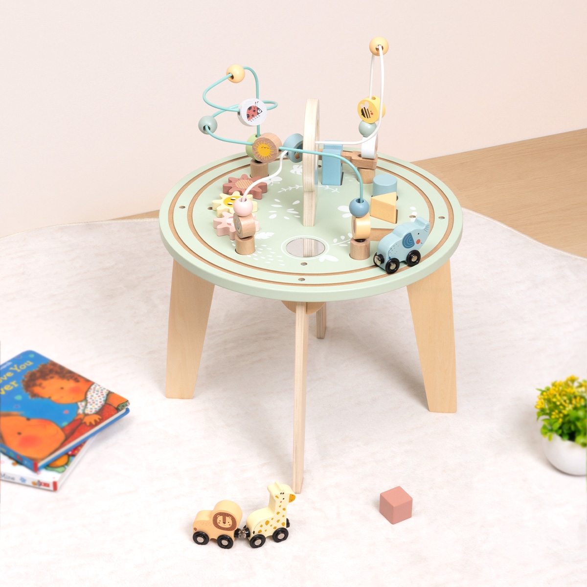 Activiteiten tafel rond Tooky Toy